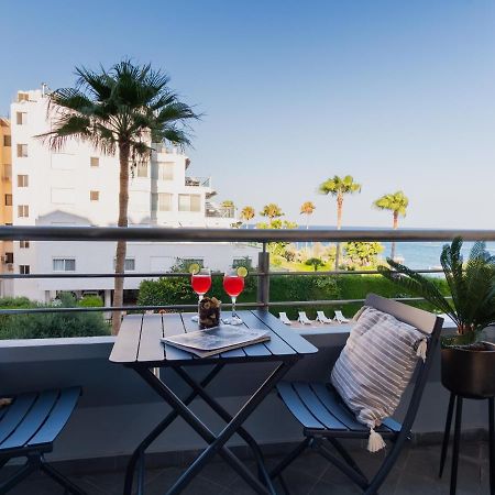 Sanders Ermitage On The Beach - Delightful 1-Bedroom Apartment With Sea View Limasol Dış mekan fotoğraf