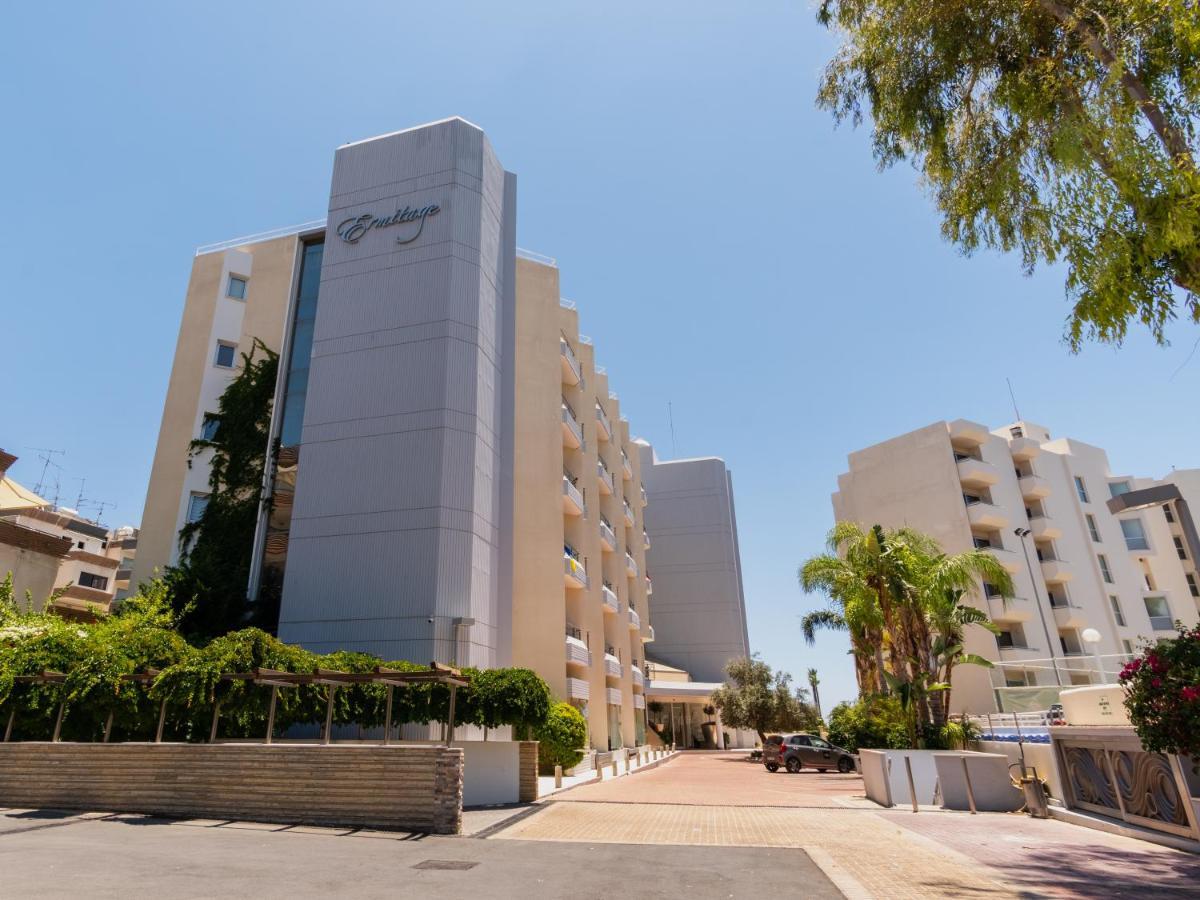 Sanders Ermitage On The Beach - Delightful 1-Bedroom Apartment With Sea View Limasol Dış mekan fotoğraf